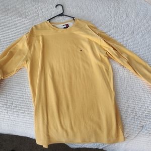 Men's Tommy Hilfiger long sleeve sweater, like new!